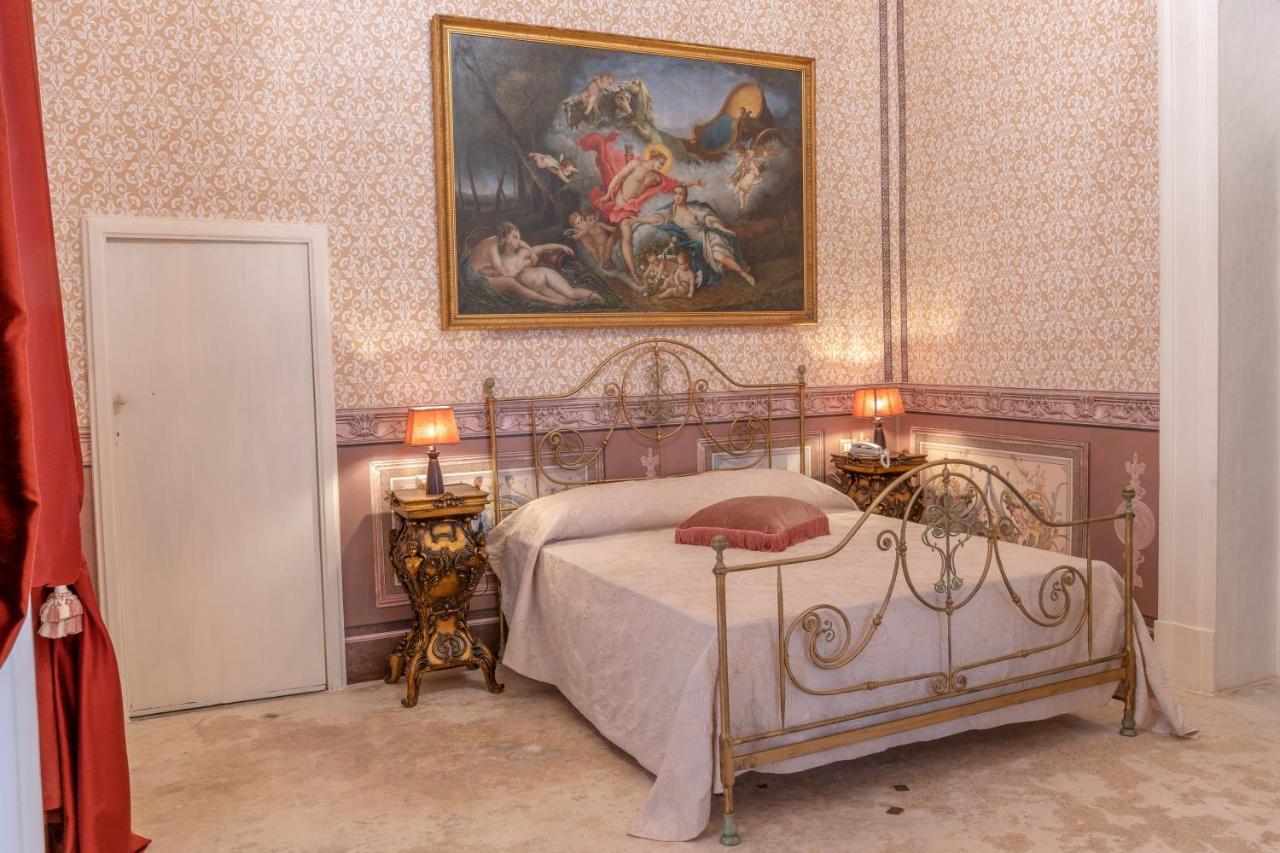 Il Cavaliere Al Borgo Antico Hotel Copertino Ngoại thất bức ảnh