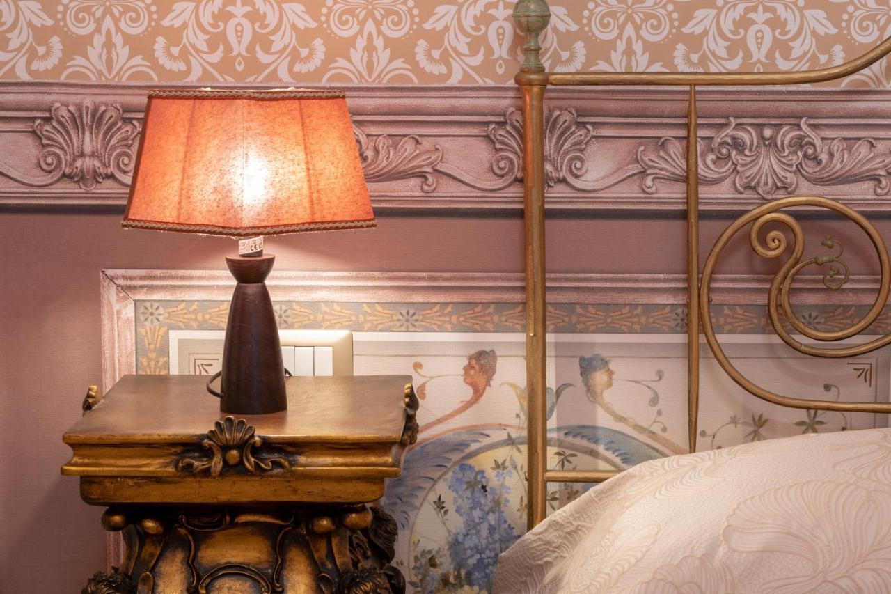Il Cavaliere Al Borgo Antico Hotel Copertino Ngoại thất bức ảnh