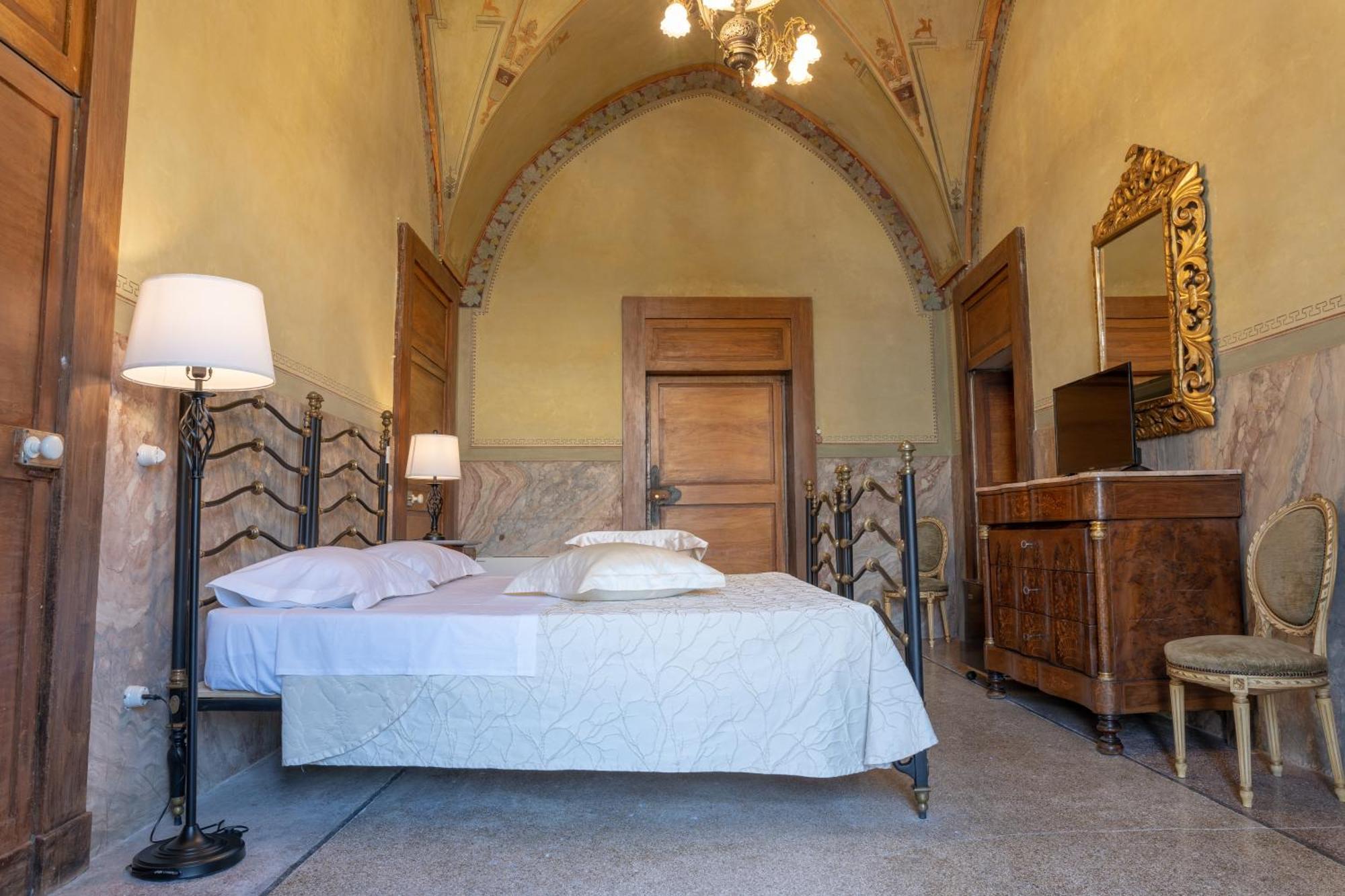 Il Cavaliere Al Borgo Antico Hotel Copertino Ngoại thất bức ảnh